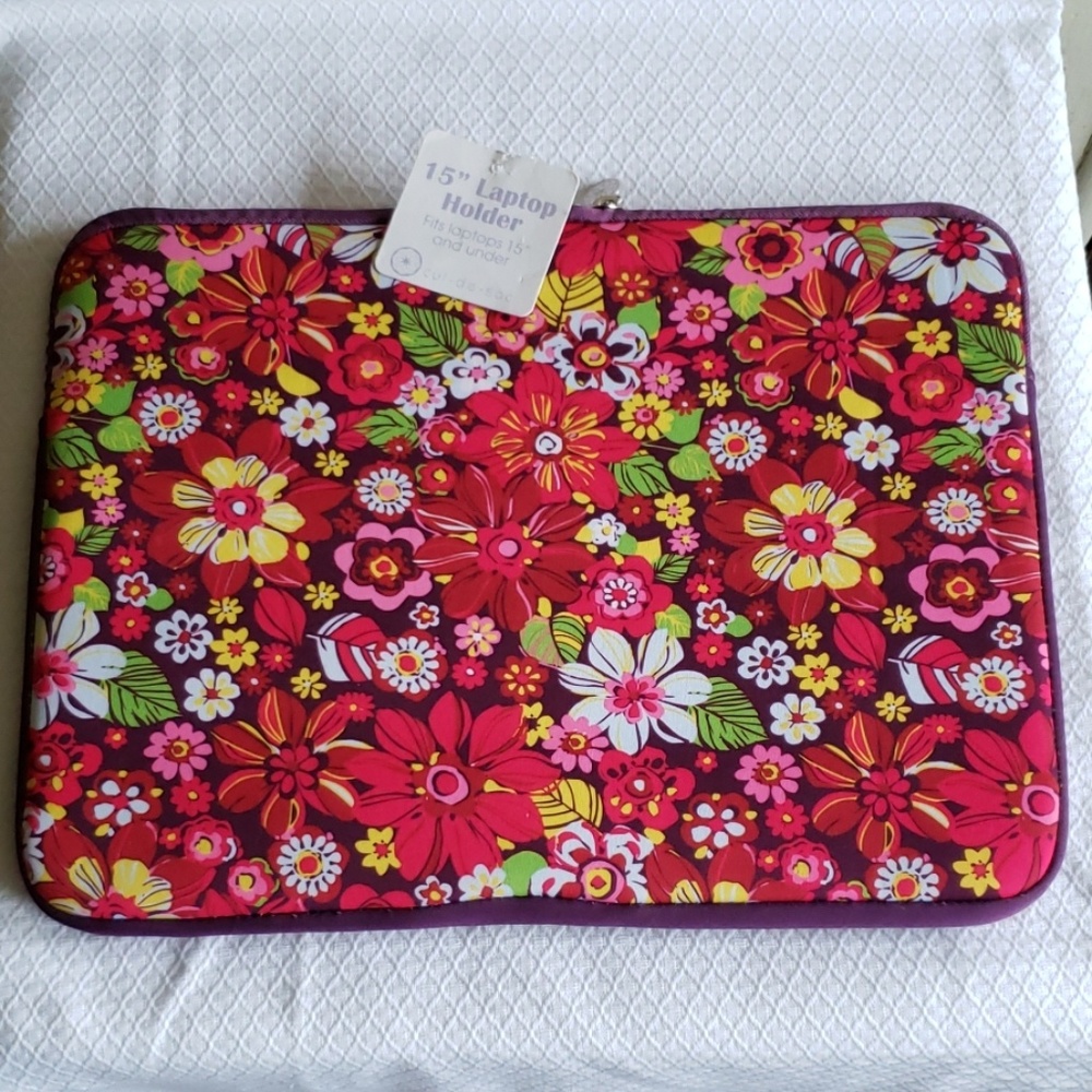 Cul-de-sac 15" Laptop Holder